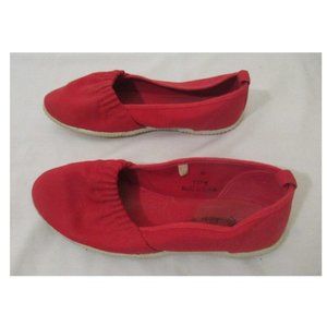 Red slip-on shoes Sz 6